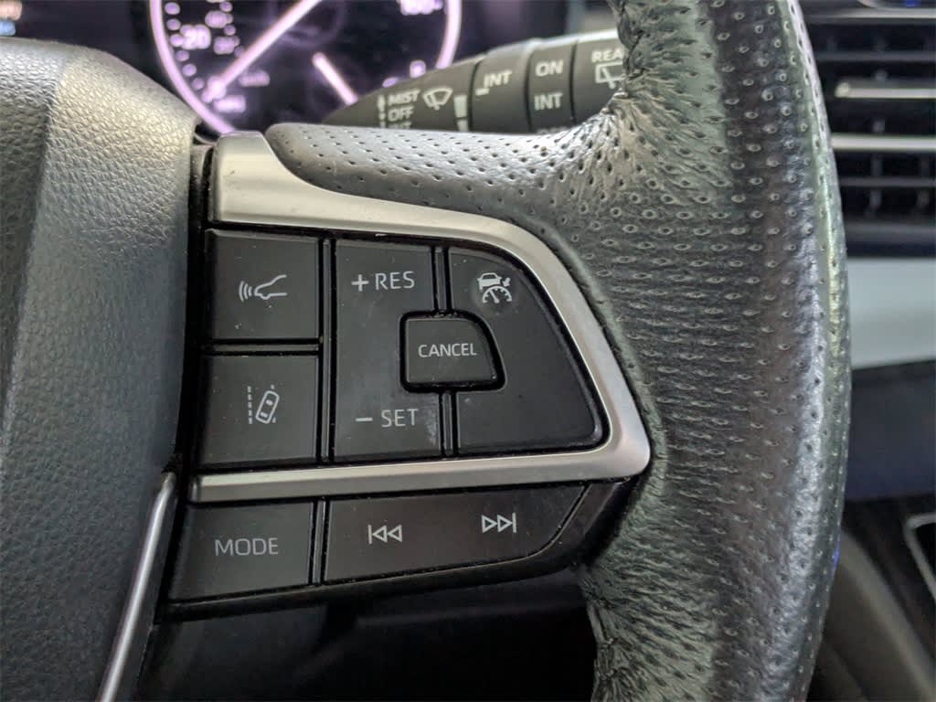 Thumbnail: 2022 Toyota Sienna - 42