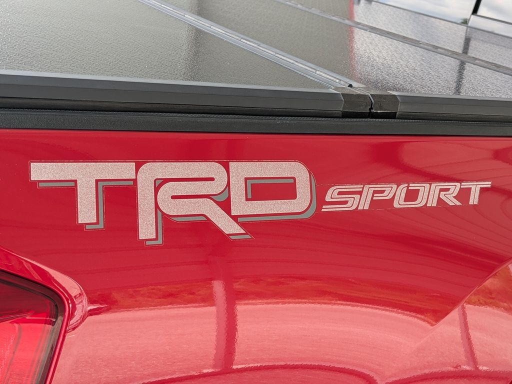 Thumbnail: 2017 Toyota Tacoma - 7