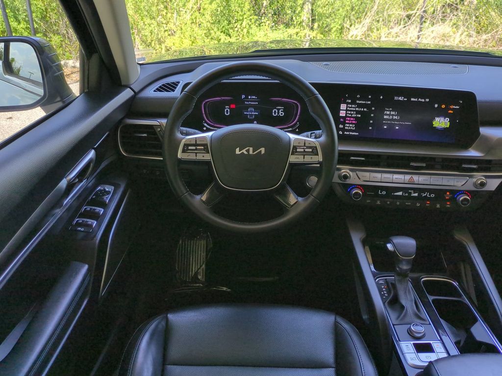 Thumbnail: 2023 Kia Telluride - 10