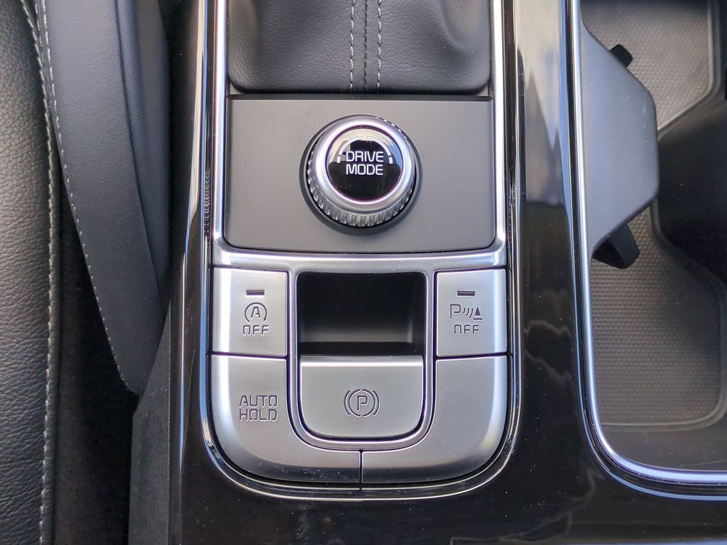 Thumbnail: 2020 Kia Telluride - 32
