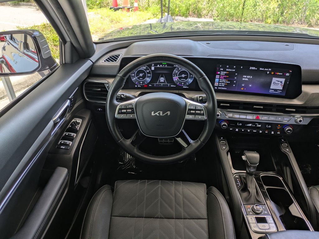 Thumbnail: 2023 Kia Telluride - 10