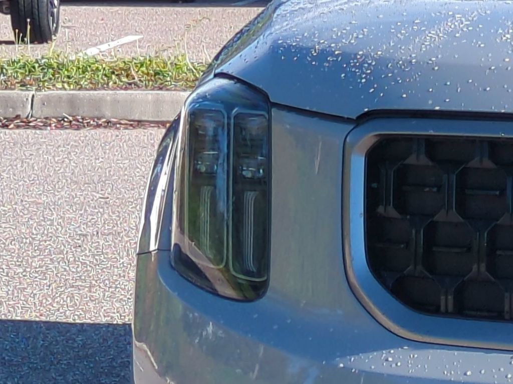 Thumbnail: 2023 Kia Telluride - 7