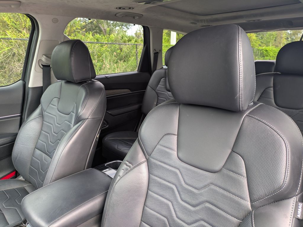 Thumbnail: 2021 Kia Telluride - 12