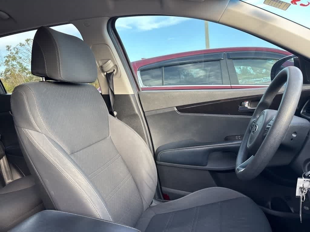 Thumbnail: 2017 Kia Sorento - 6