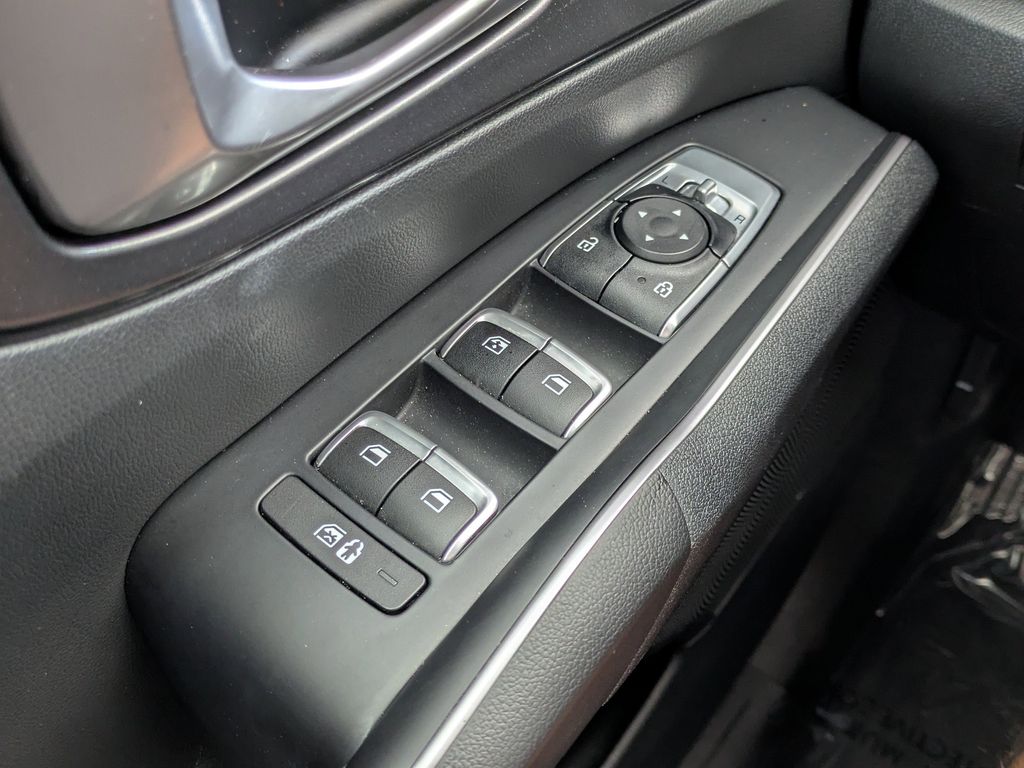 Thumbnail: 2023 Kia Sorento - 34