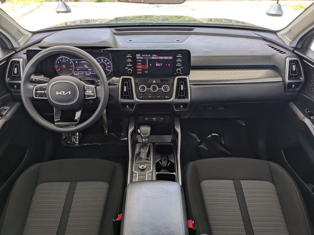 Thumbnail: 2023 Kia Sorento - 2