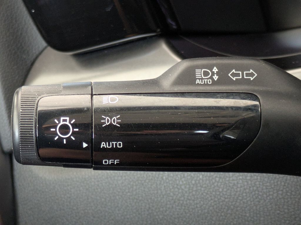 Thumbnail: 2023 Kia Sorento - 37
