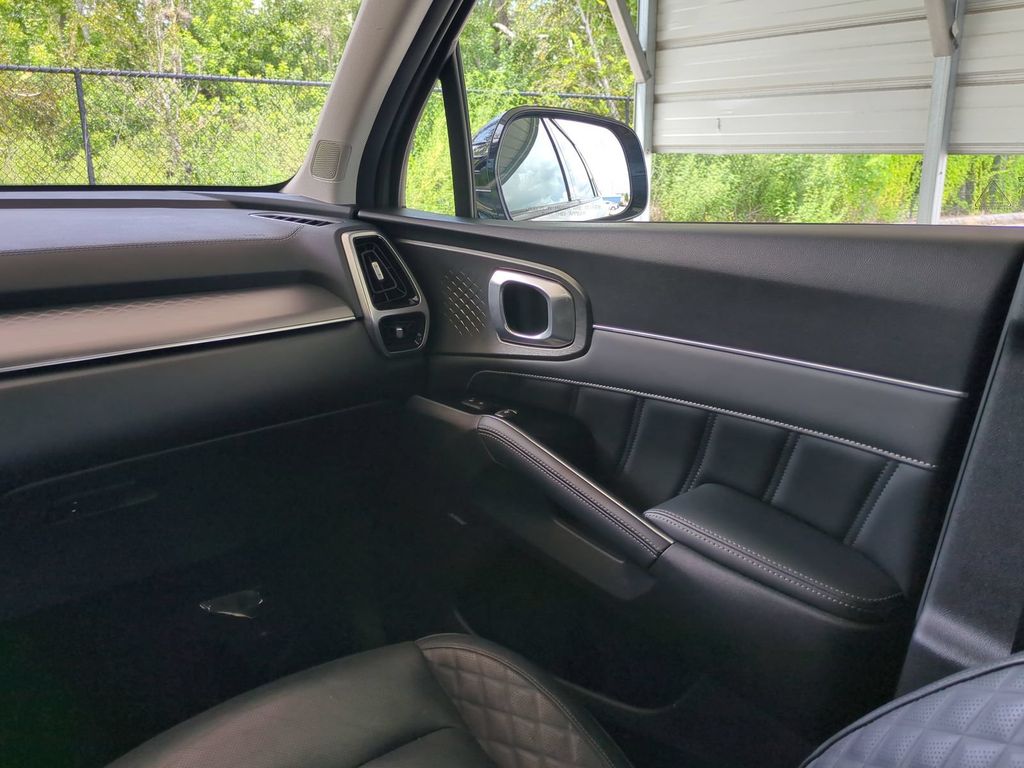 Thumbnail: 2021 Kia Sorento - 25