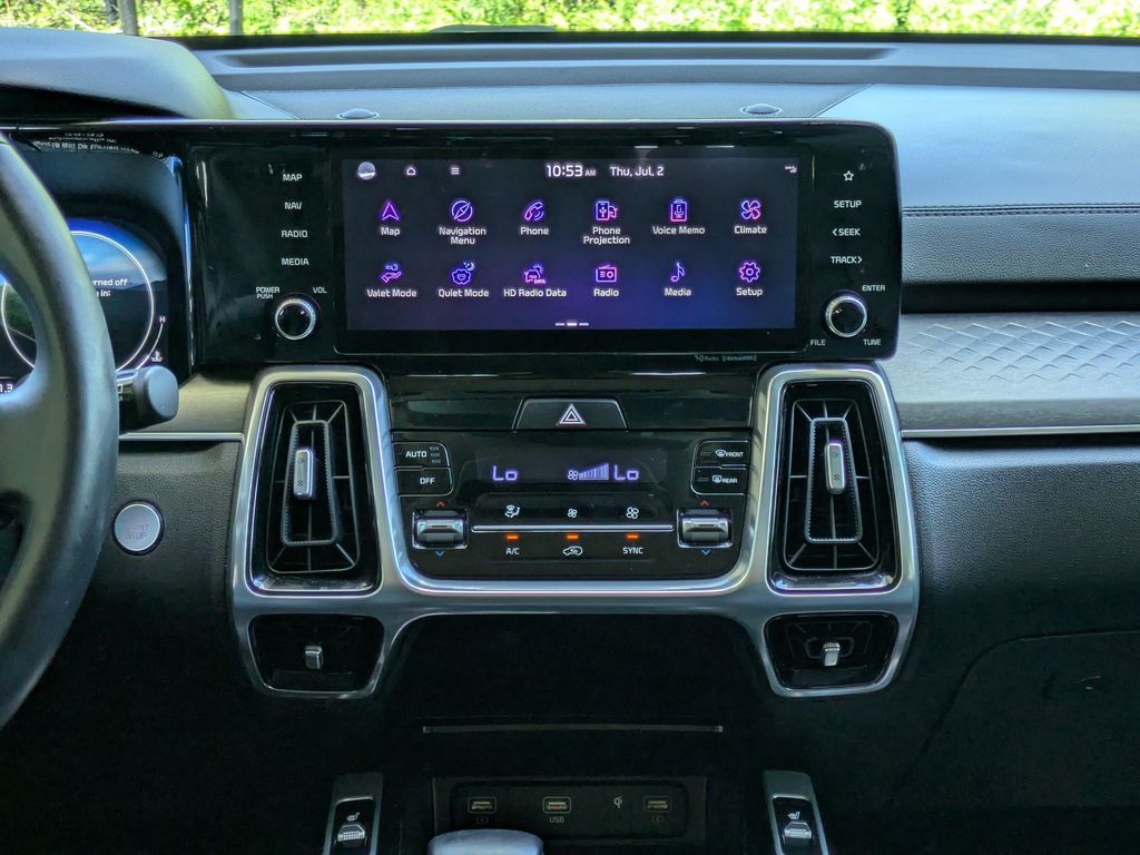 Thumbnail: 2023 Kia Sorento - 14