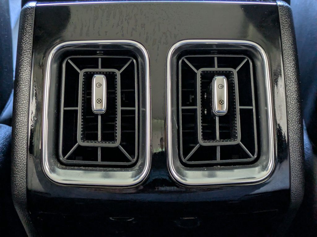 Thumbnail: 2023 Kia Sorento - 15