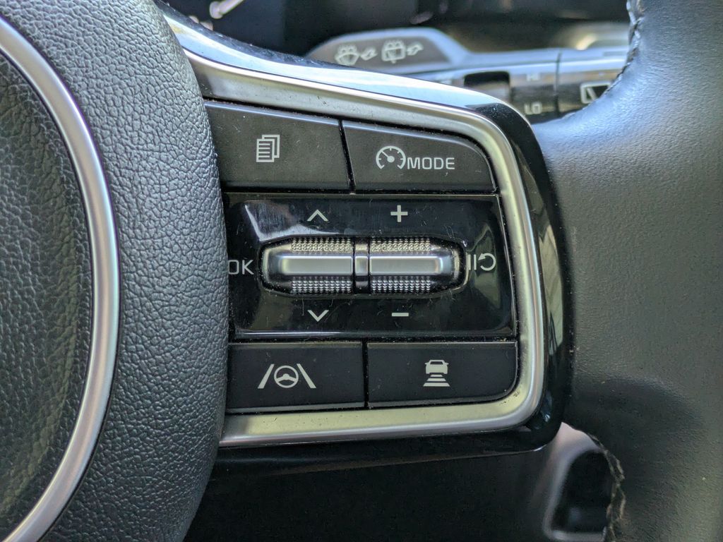 Thumbnail: 2023 Kia Sorento - 41