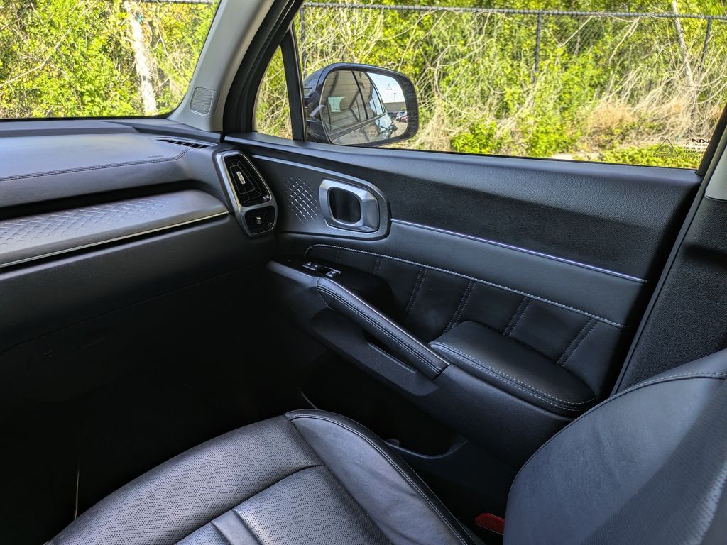 Thumbnail: 2023 Kia Sorento - 28