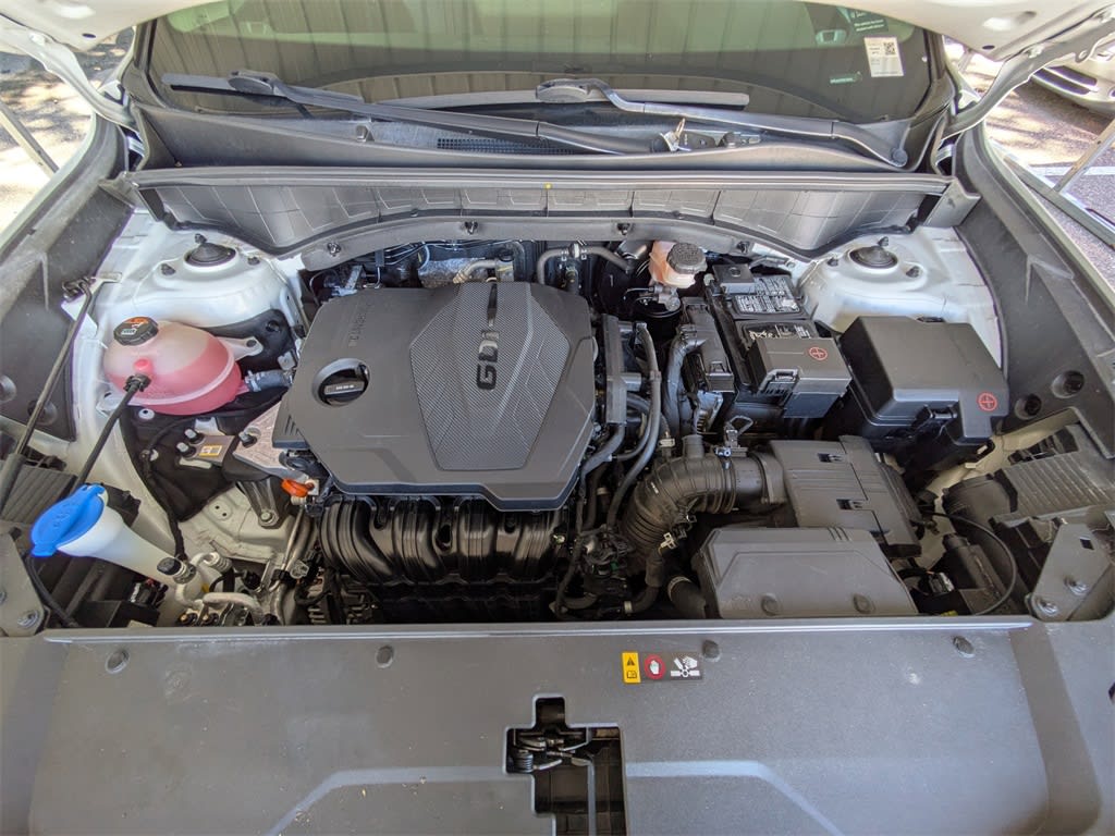 Thumbnail: 2023 Kia Sorento - 8