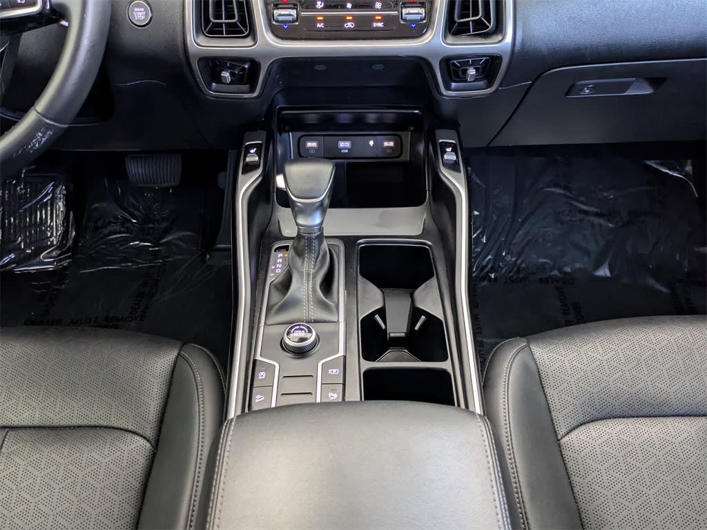 Thumbnail: 2023 Kia Sorento - 26