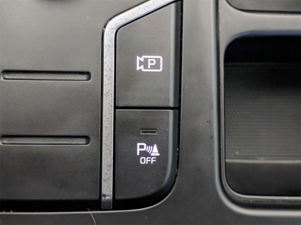 Thumbnail: 2023 Kia Sorento - 34