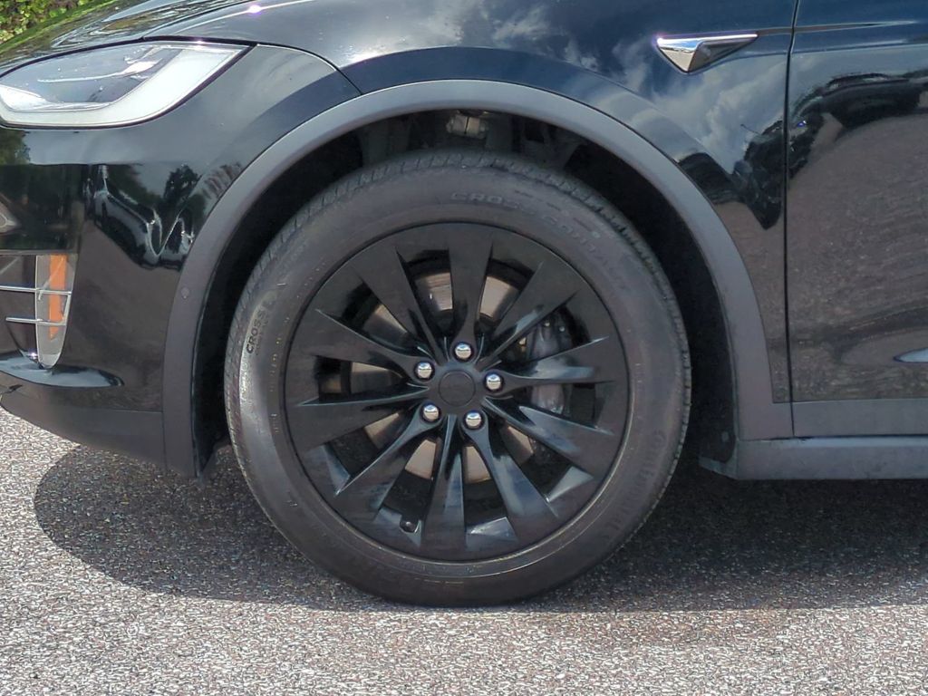 Thumbnail: 2020 Tesla Model X - 8