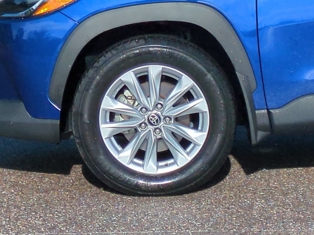 Thumbnail: 2024 Toyota Corolla Cross - 8