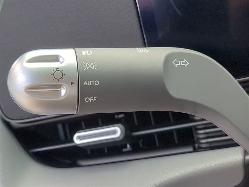 Thumbnail: 2026 Hyundai Ioniq 5 - 13