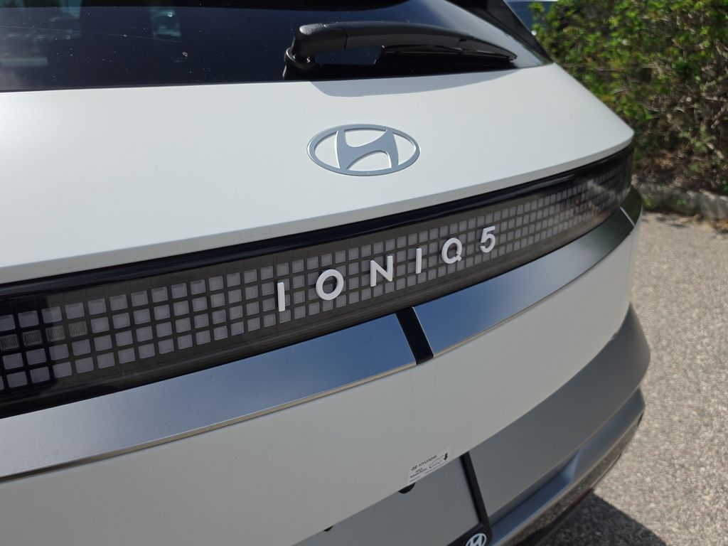 Thumbnail: 2026 Hyundai Ioniq 5 - 22