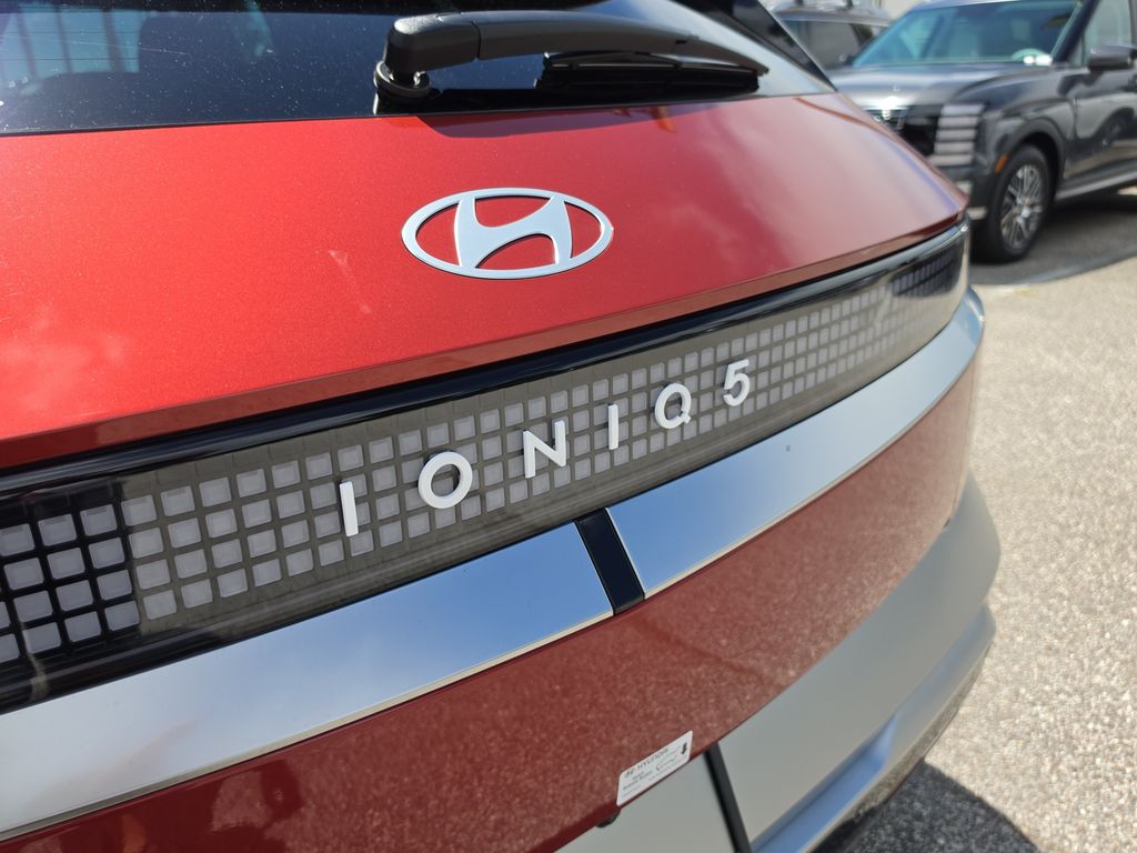 Thumbnail: 2026 Hyundai Ioniq 5 - 22
