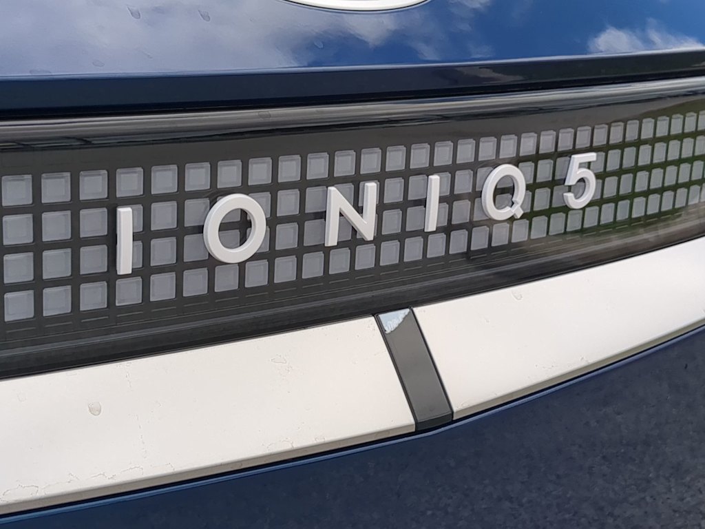 Thumbnail: 2026 Hyundai Ioniq 5 - 16
