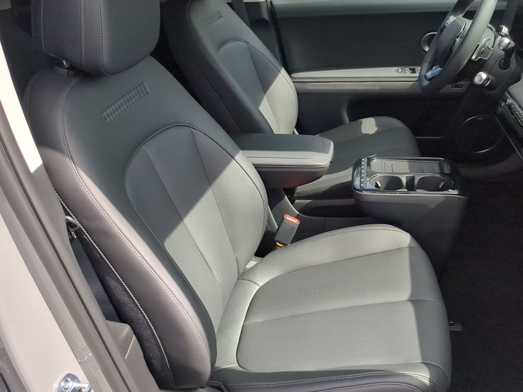 Thumbnail: 2026 Hyundai Ioniq 5 - 24