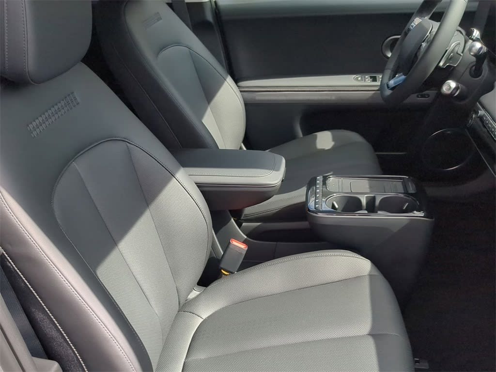 Thumbnail: 2026 Hyundai Ioniq 5 - 25