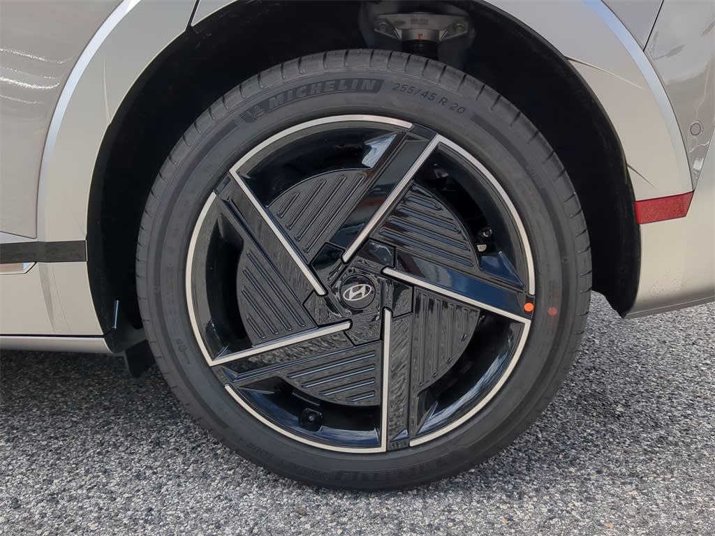 Thumbnail: 2026 Hyundai Ioniq 5 - 8