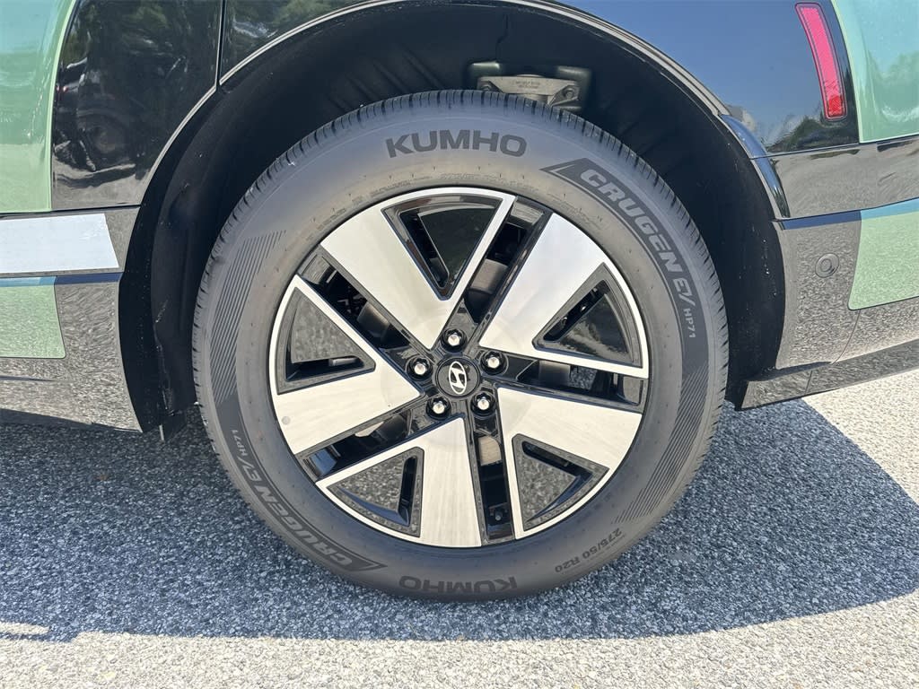 Thumbnail: 2026 Hyundai Ioniq - 8