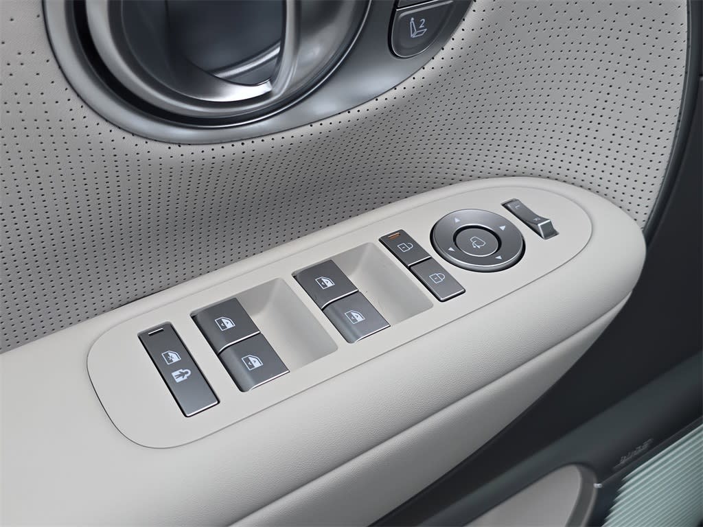 Thumbnail: 2026 Hyundai Ioniq - 22