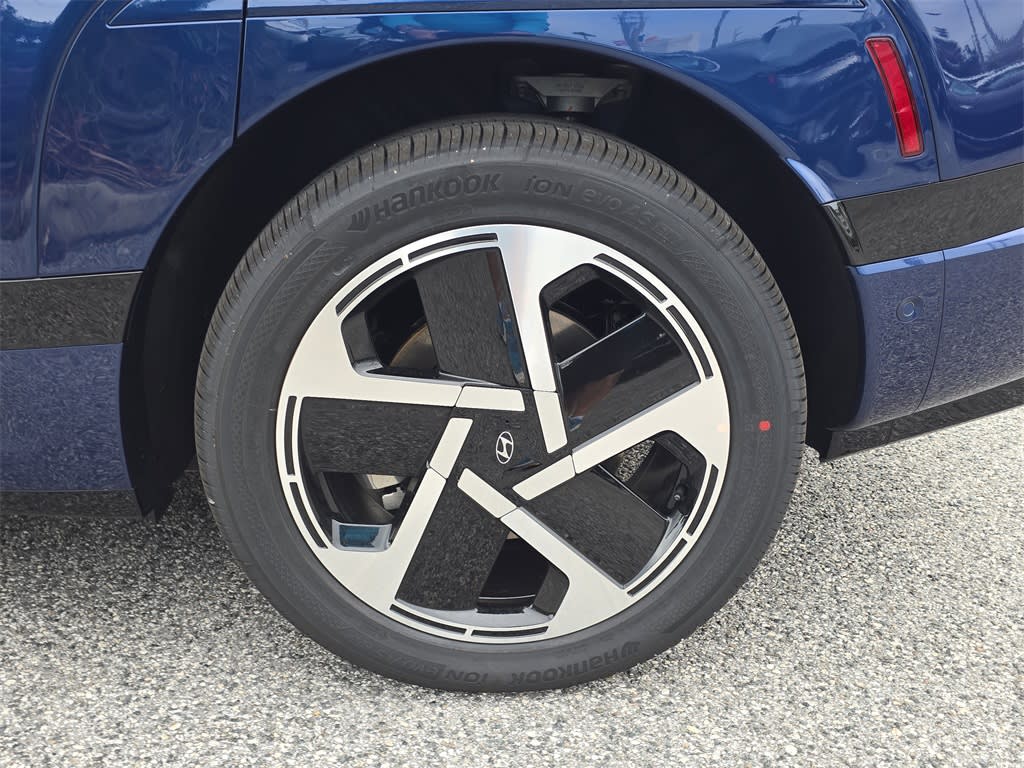 Thumbnail: 2026 Hyundai Ioniq - 8