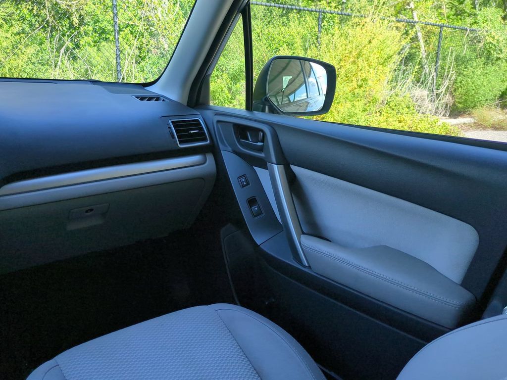 Thumbnail: 2016 Subaru Forester - 14