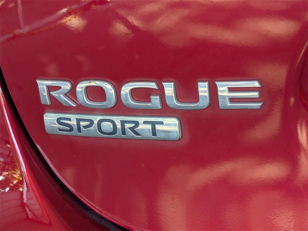 Thumbnail: 2019 Nissan Rogue Sport - 22