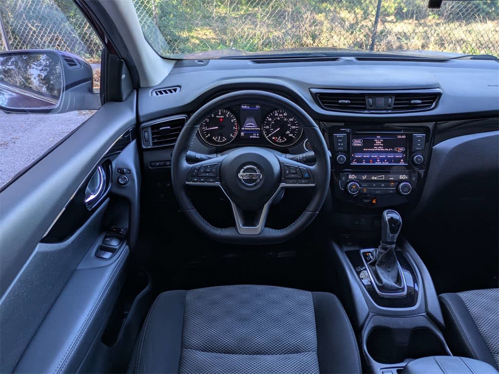 Thumbnail: 2019 Nissan Rogue Sport - 10