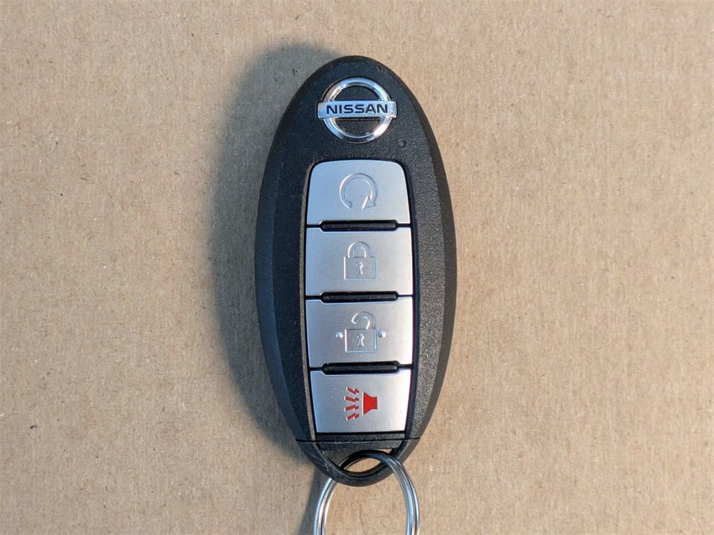 Thumbnail: 2019 Nissan Rogue Sport - 18