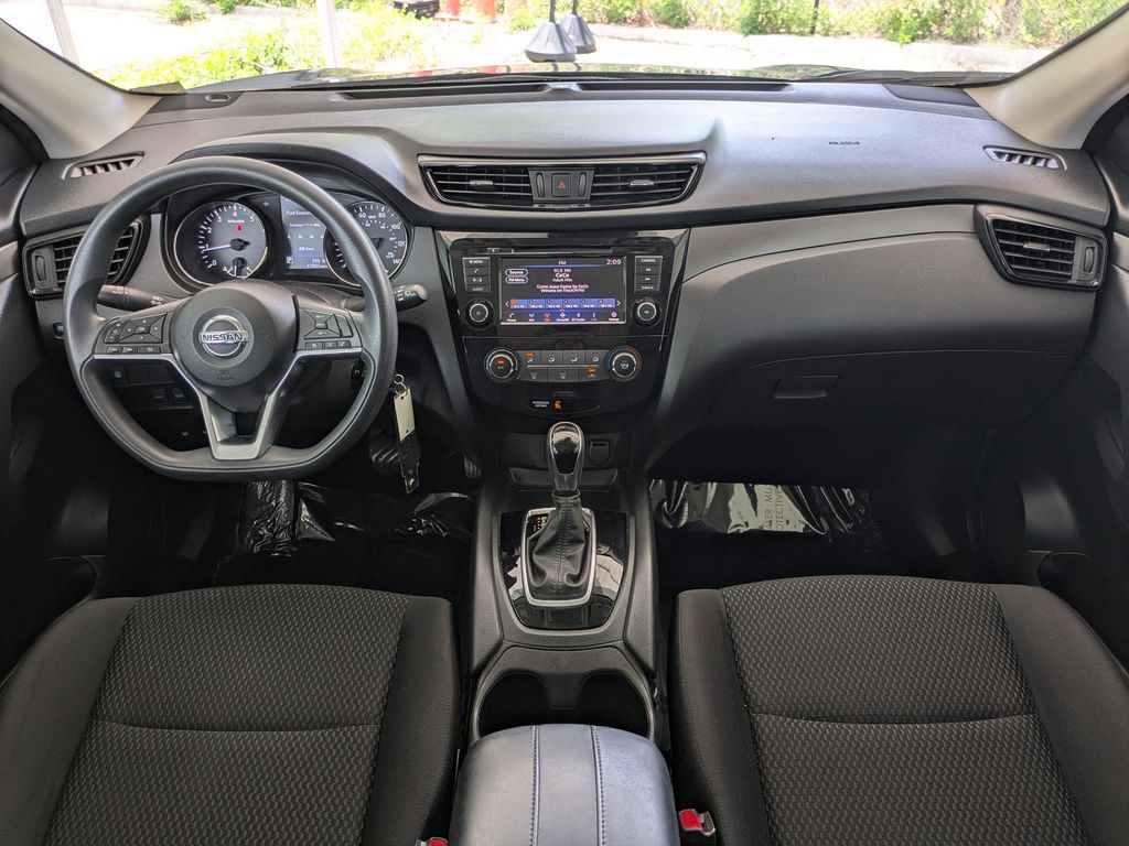Thumbnail: 2020 Nissan Rogue Sport - 2