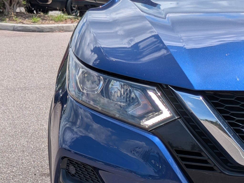 Thumbnail: 2020 Nissan Rogue Sport - 21