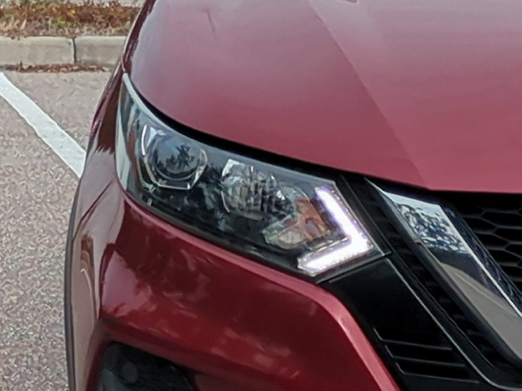 Thumbnail: 2020 Nissan Rogue Sport - 20