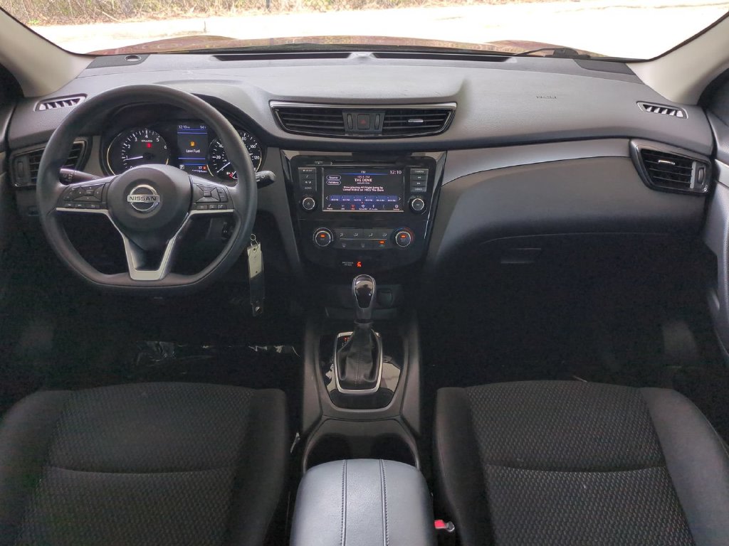 Thumbnail: 2020 Nissan Rogue Sport - 2