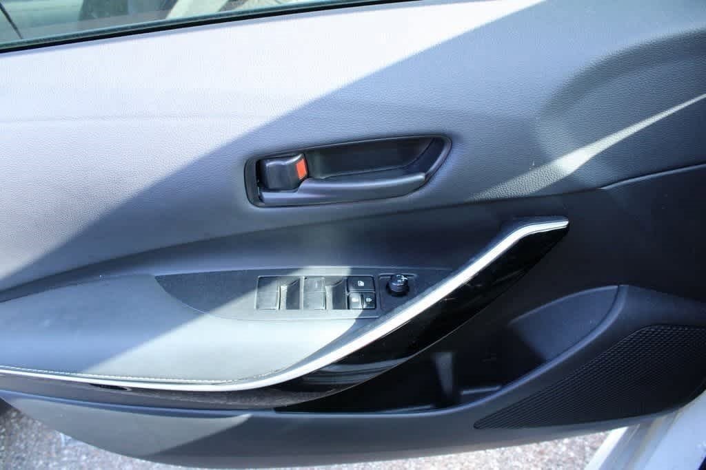 Thumbnail: 2022 Toyota Corolla - 12