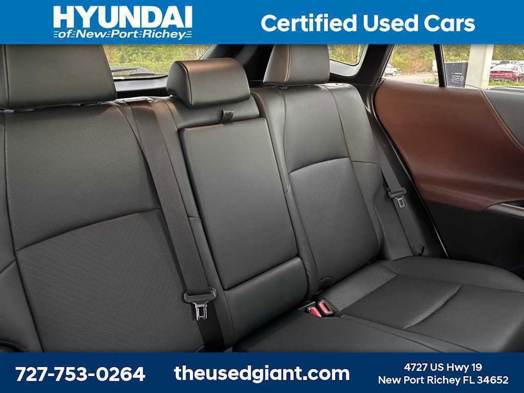 Thumbnail: 2024 Toyota Venza - 7