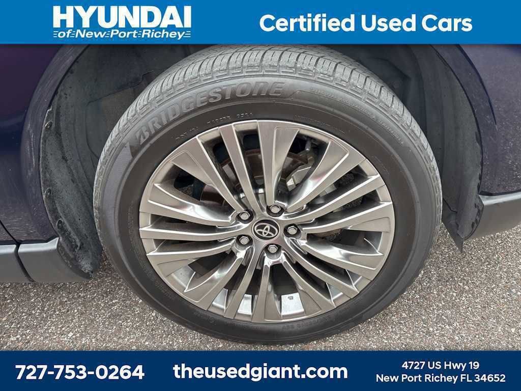 Thumbnail: 2024 Toyota Venza - 5