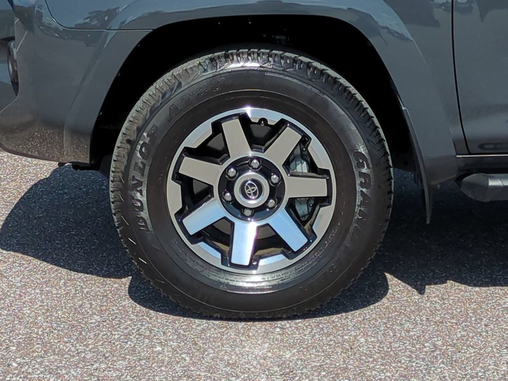 Thumbnail: 2024 Toyota 4Runner - 8
