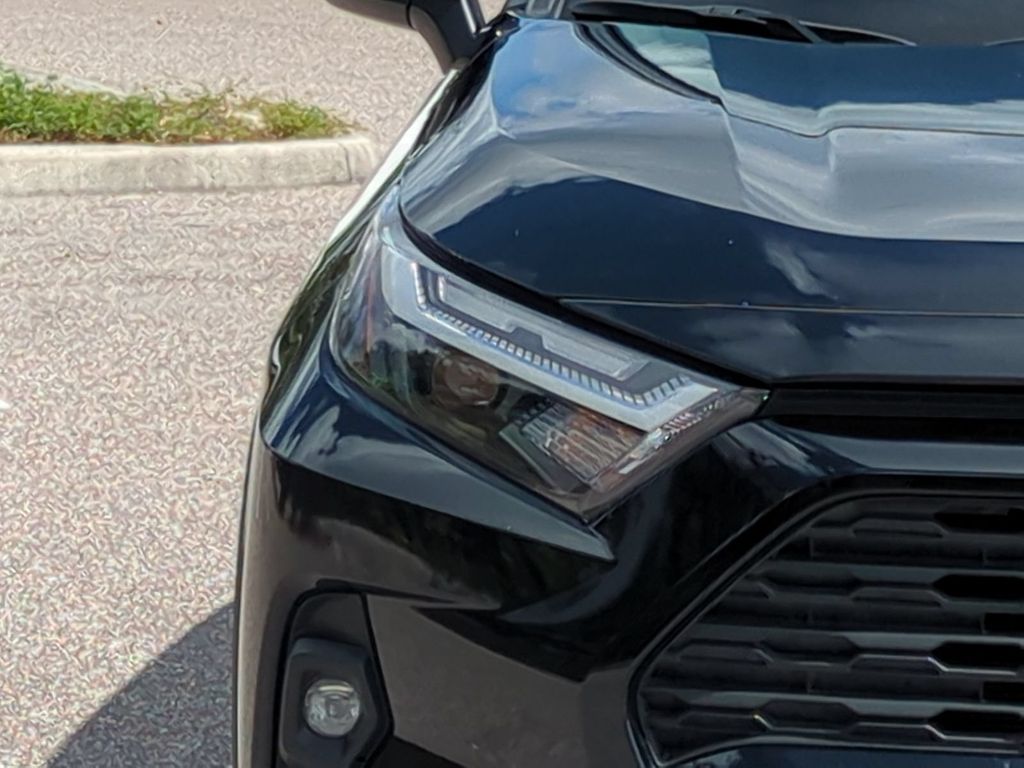Thumbnail: 2023 Toyota RAV4 - 19