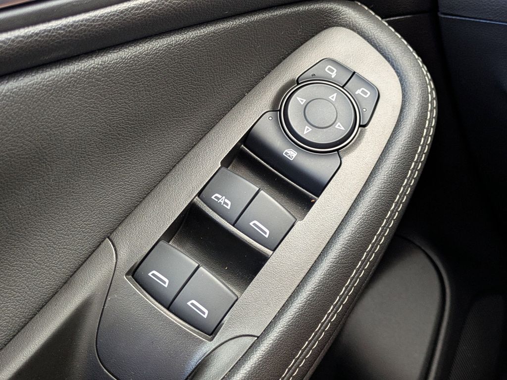 Thumbnail: 2025 Buick Encore GX - 32