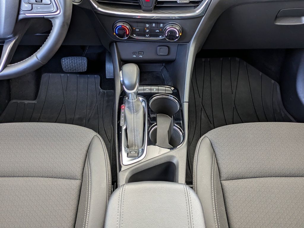 Thumbnail: 2025 Buick Encore GX - 15