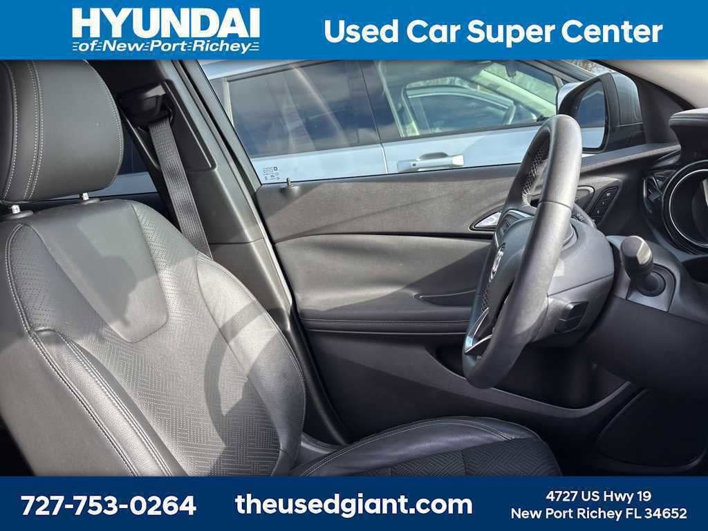 Thumbnail: 2020 Buick Encore GX - 11