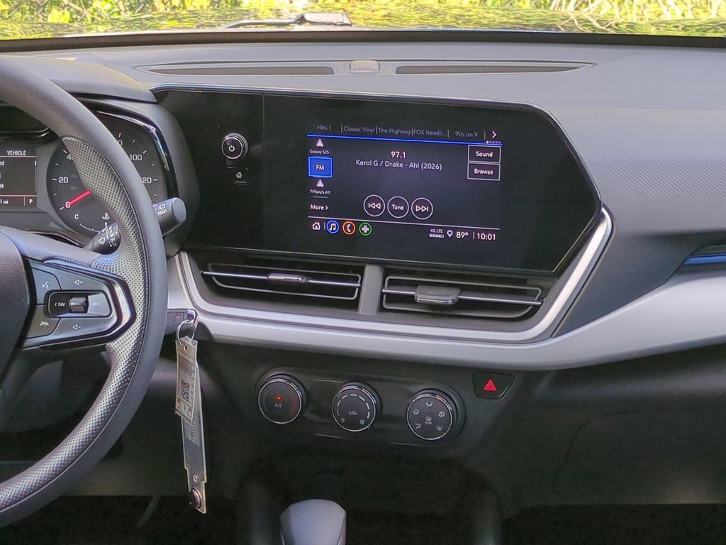 Thumbnail: 2024 Chevrolet Trax - 14