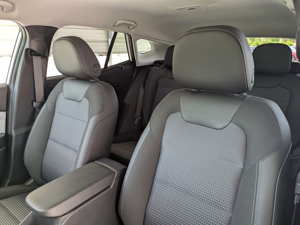 Thumbnail: 2025 Chevrolet Trax - 12