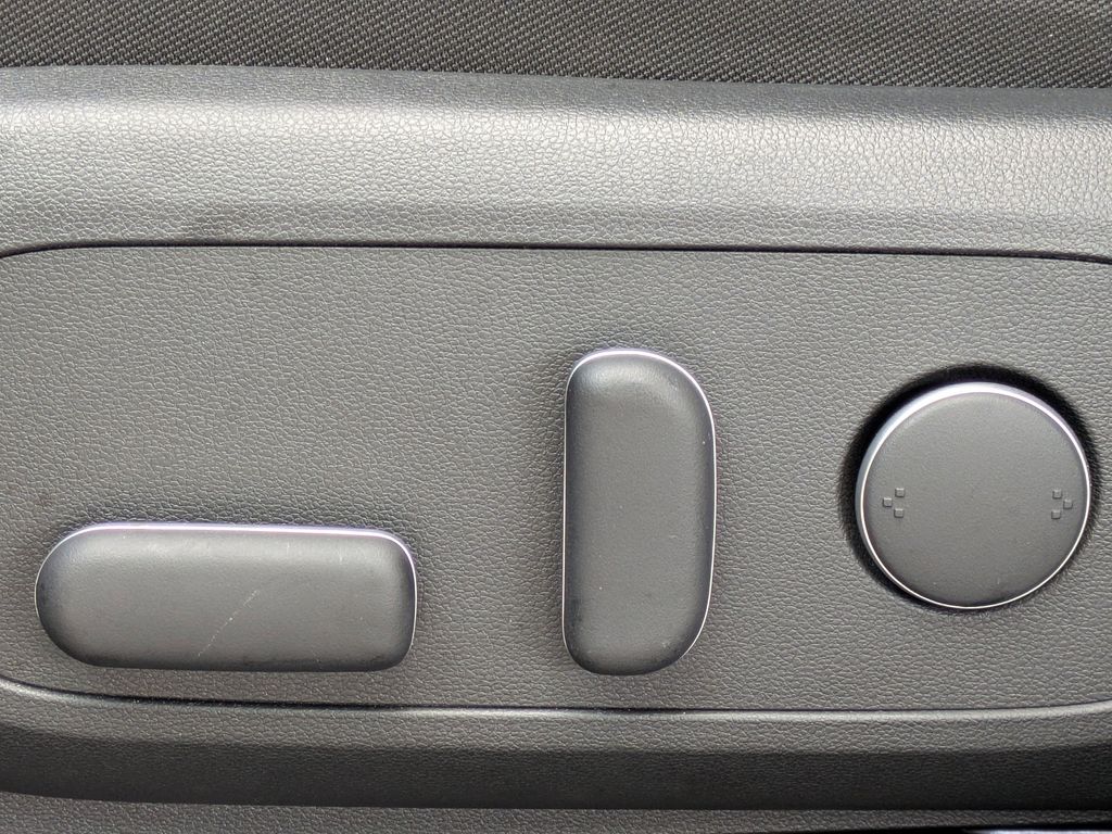 Thumbnail: 2024 Hyundai Kona - 24